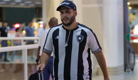 Pedro Certezas foi à loucura e desceu a lenha em chefão do Botafogo