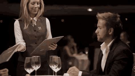 Waitress Dinner Waitress Dinner Order Discover And Share Gifs