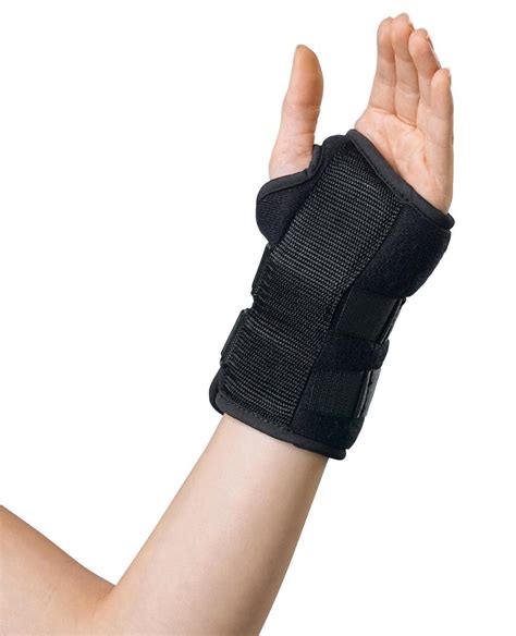 Low Profile Universal Wrist Splints