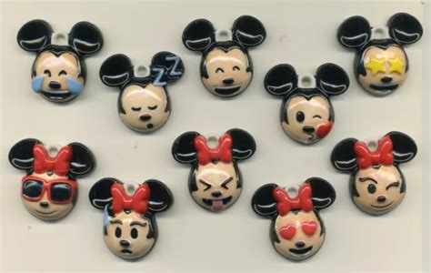 SERIE DE FEVES MICKEY ET MINNIE 2023 LIRE ANNONCE EUR 13 00