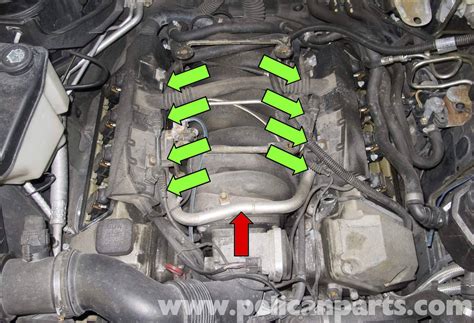 BMW X5 M62 8 Cylinder Fuel Injector Replacement E53 2000 2006