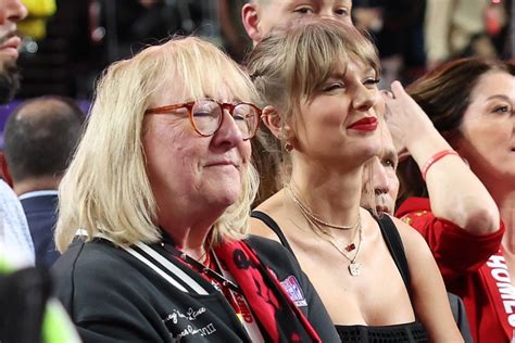 Taylor Swift, Donna Kelce Hold Hands After Chiefs Super Bowl Win ...