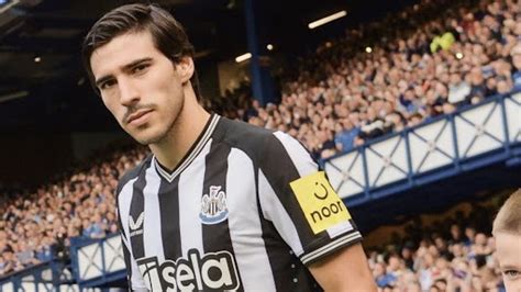 Italy And Newcastle United Midfielder Sandro Tonali Reportedly Agrees