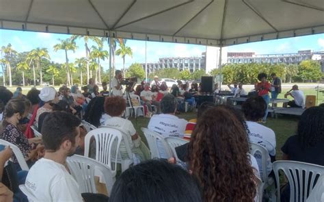 Professores Da Uneb Fazem Manifesta O Em Salvador Grupo Cobra