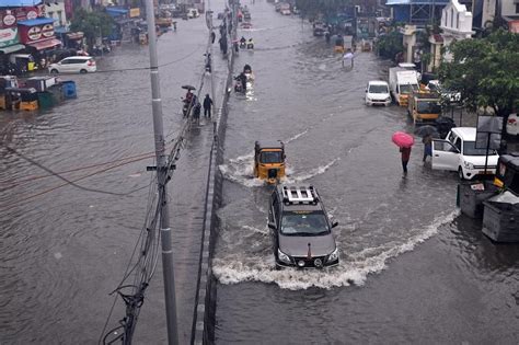 Two Dead In Southern India Roads Runway Submerged As Cyclone Michaung Nears The Straits Times