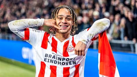 Waarom Xavi Simons Welniet Bij Psv Moet Blijven Voetbal International