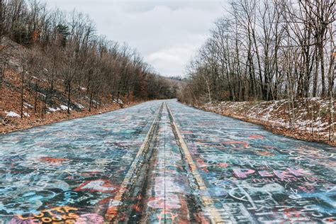 Graffiti Highway in Centralia, PA : r/AbandonedPorn