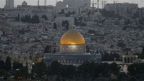 Palestine Slams Israel For Deporting Worshippers From Al Aqsa India Tv