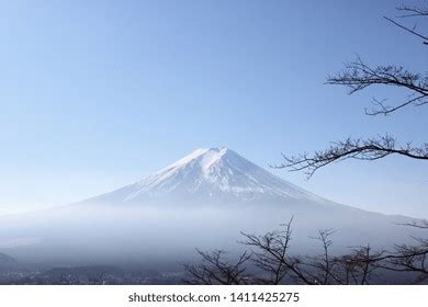 Mount Fuji Volcano That Known Most Stock Photo 1411425275 | Shutterstock