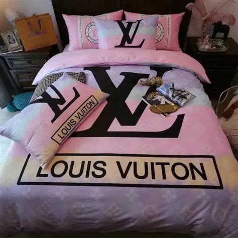 Louis Vuitton Amazing Luxury Brand Bedding Set Bedspread Duvet Cover Set Home Decor Duvet