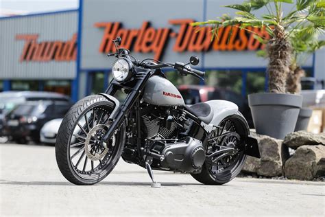 Thunderbike Freespoke • H D Softail Slim Fls Custom Motorcycle