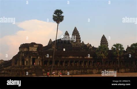 Cambodian architecture Stock Videos & Footage - HD and 4K Video Clips ...