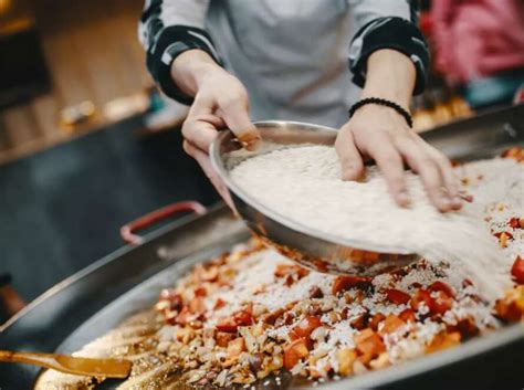 Paella 101 What You Can And Cannot Put In Paella Rice Array