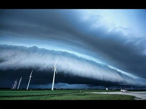 June 18 2010 Dramatic Shelf Cloud Severe Winds DeKalb County IL