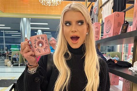 Jessica Simpson Is Unrecognisable In Picture From Six Years Ago Jessica Simpson Today Mi