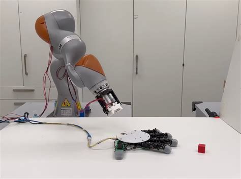 Meet The Robot With A Detachable Self Crawling Hand Techspot
