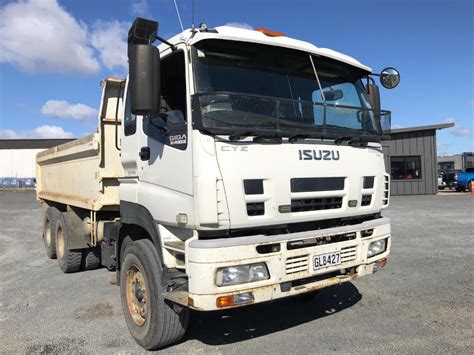 Used Isuzu Cyz 400 C Series 2012 Turners Trucks And Machinery For Sale