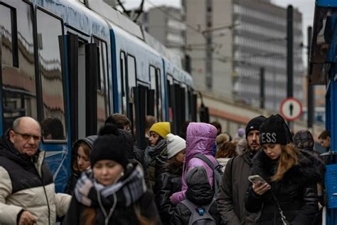 Du E Ci Cie W Komunikacji Miejskiej W Krakowie Na Zimowe Ferie Krak W