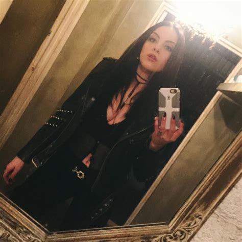 Elizabeth Gillies Nude Photos And Videos Thefappening