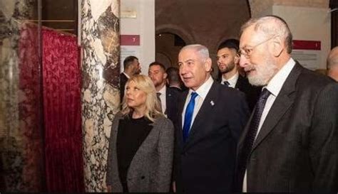 Benjamin Netanyahu Alla Sinagoga Di Roma Con Il Rabbino Capo Riccardo