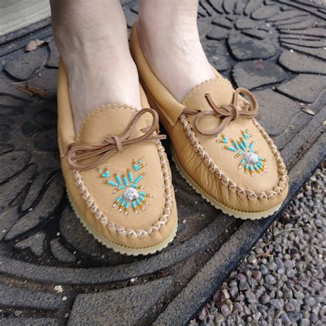 Womens Traditional Style Beaded Moccasin Shoes With Hard Outdoor Sole