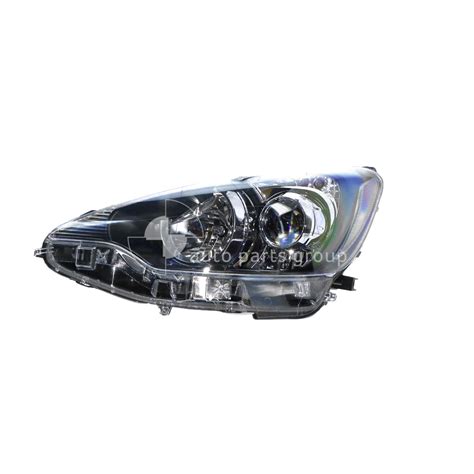 ACP OEM Left Headlight For Toyota Prius C NHP10R 12 11 2 15