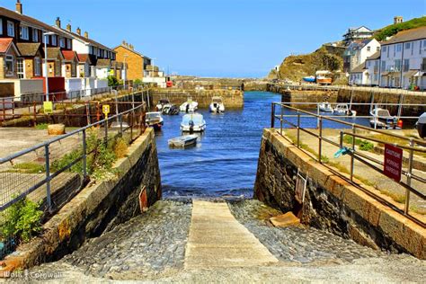 Portreath Harbour Cornwall Cornwall England Places To Visit