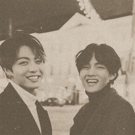 Foto Bts Bts Photo Taekook Vkook Fanart Vintage Icons Somebody To