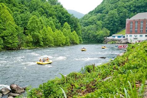 Pigeon Forge Wildwasser Rafting Tour In Den Smokies Getyourguide