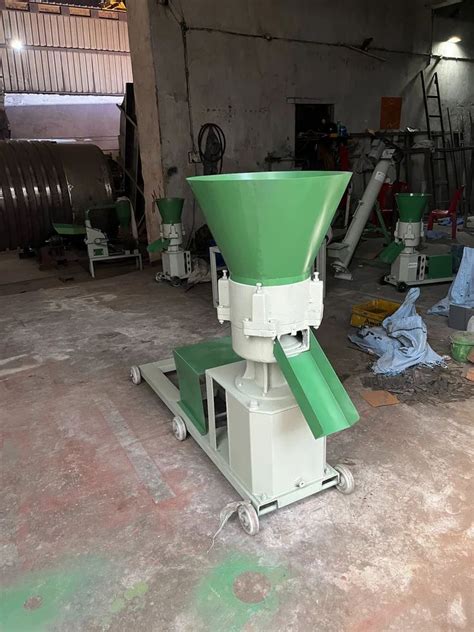 Biomass Pellets Making Machine Production Capacity Upto 500 Kg Hr