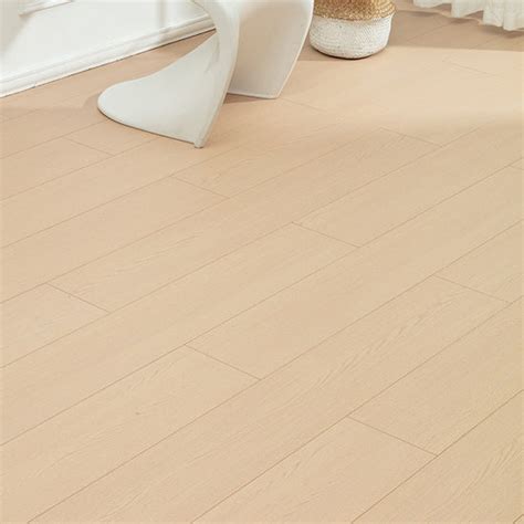 Traditional Laminate Flooring Scratch Resistant 15mm Thickness Laminate Floor Clearhalo