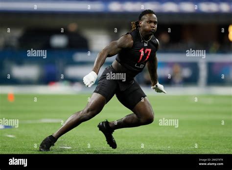 Mississippi State Linebacker Willie Gay Jr Runs A Drill At The Nfl