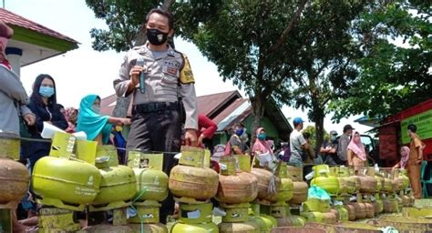 LPG 3 Kg Langka Warga Rela Antri Hingga 20 Meter Bengkuluinteraktif