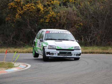 Clio Williams groupe N pièces et voitures de course à vendre de