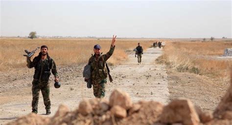 Sunni Fighters Gain As They Battle 2 Governments And Other Rebels The New York Times