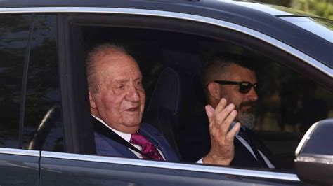 Don Juan Carlos Espera Recibir Abrazos Por Parte De Felipe Vi En Su