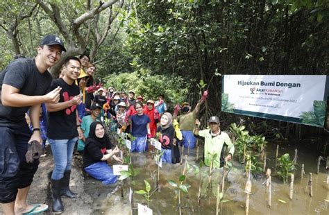 Dukung Pelestarian Lingkungan Bukalapak Tanam 1000 Bibit Pohon