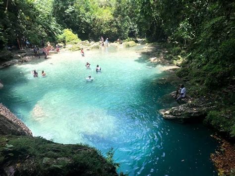 Reach Falls Jamaica - I Jumped in the Rabbit Hole!