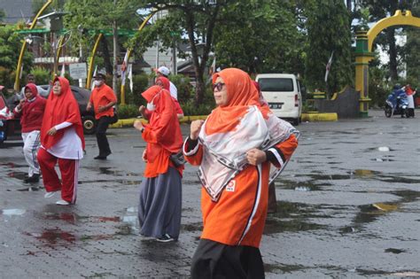 Hut Ri Ke Pks Tanjungpinang Flash Mob Di Pamedan Pks Kepri