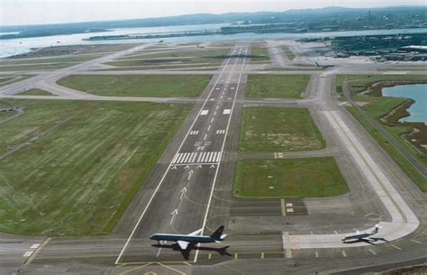 Airport Runways What Do Those Big Numbers Mean