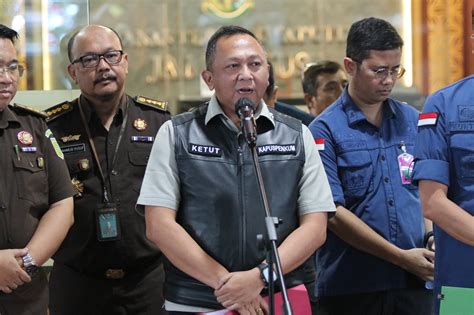 Rugikan Negara Hingga Rp6 Triliun Kejagung Tetapkan 3 Tersangka Kasus