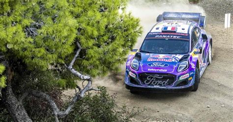 WRC Loeb devant Loubet à la fin de la première journée du Rallye de l