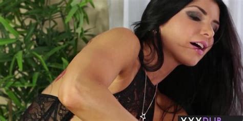 Busty MILF Romi Rain Swallowed Clients Whole Dick Afte She Massaged It Tnaflix