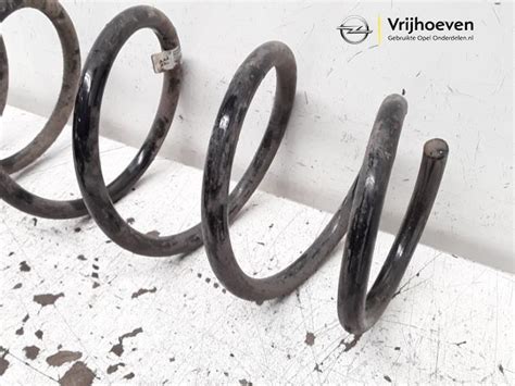 Front spring screw Opel Corsa D 1.3 CDTi 16V ecoFLEX - 13235574