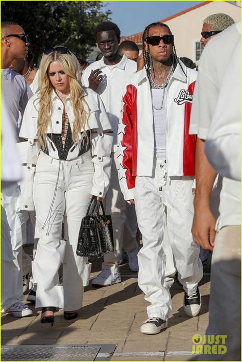 Avril Lavigne Tyga Rumored To Be Back Together Keeping Things