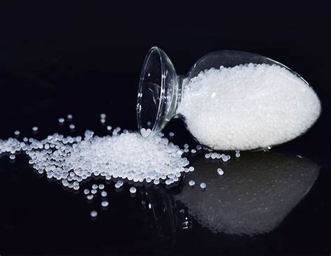 Desiccant additive, definition, types and applications