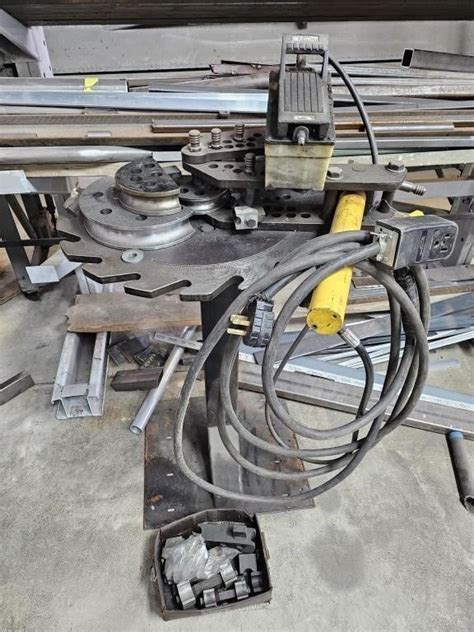 JD Squared Model 4 Tube Bender w/cylinder | Live and Online Auctions on HiBid.com