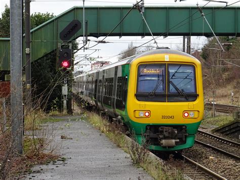 LM 323243 Kings Norton London Midland Class 323 323233 Flickr