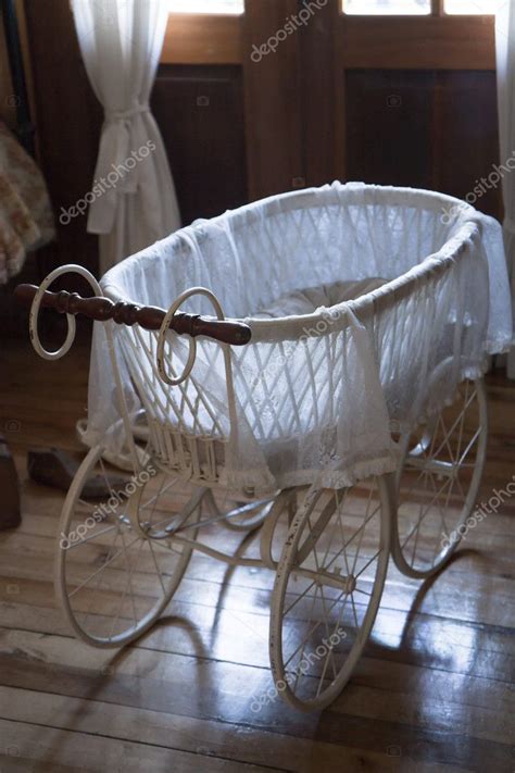 Vintage baby carriage — Stock Photo © skopal #5081543