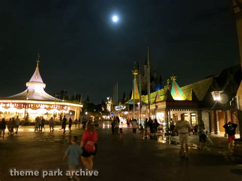 Mickey's PhilharMagic at Magic Kingdom | Theme Park Archive